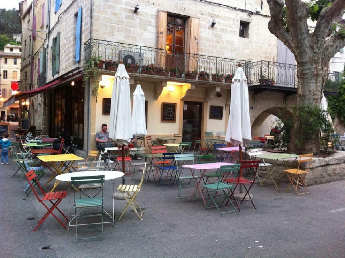 La Joliette Otel Junas Dış mekan fotoğraf