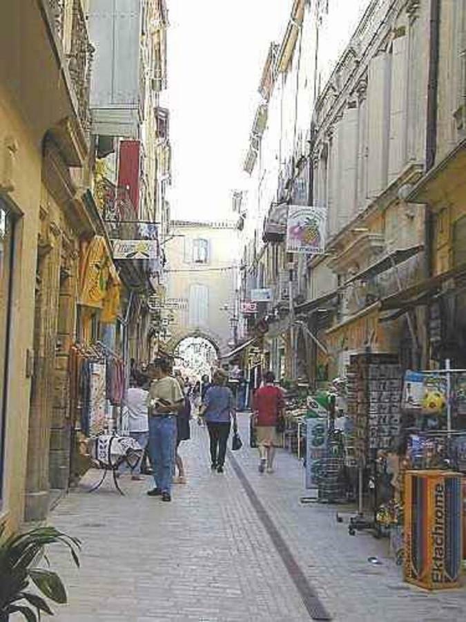 La Joliette Otel Junas Dış mekan fotoğraf