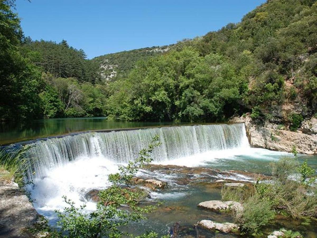 La Joliette Otel Junas Dış mekan fotoğraf